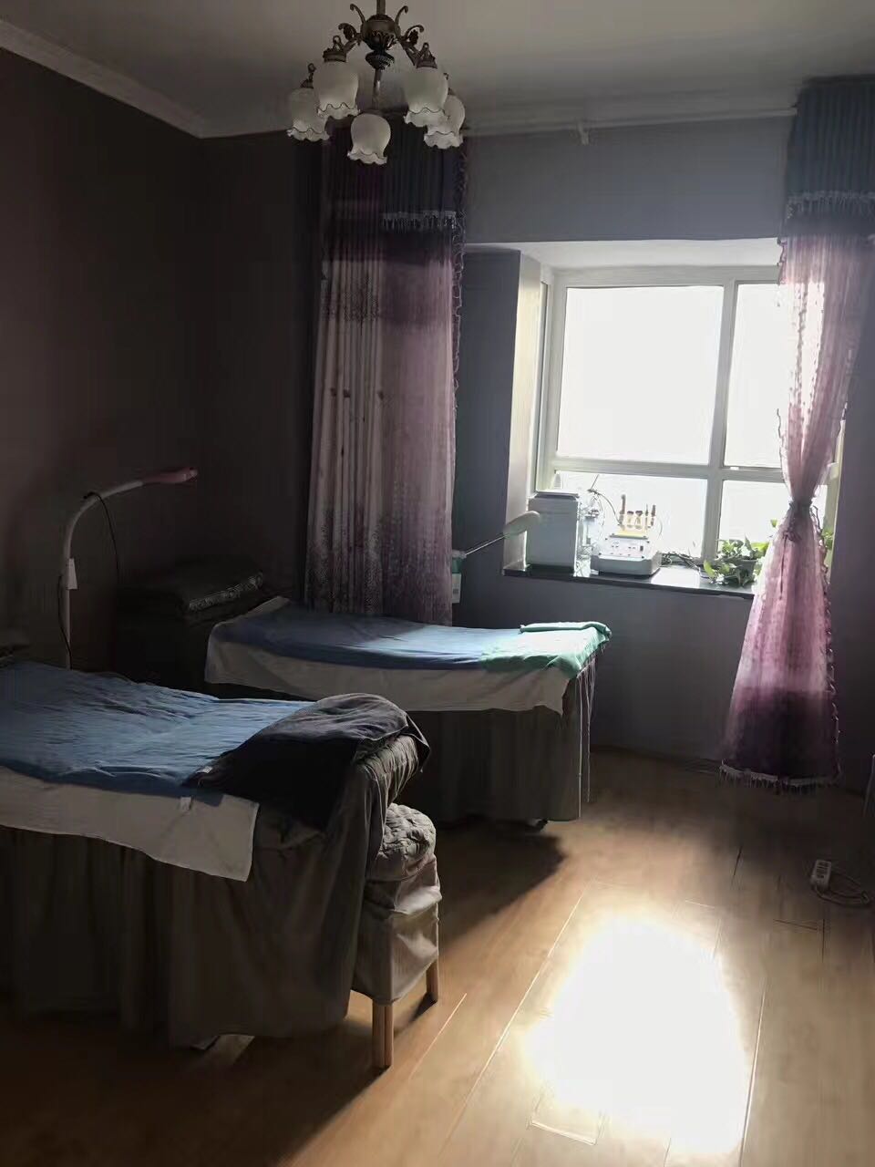 膜妮加盟店